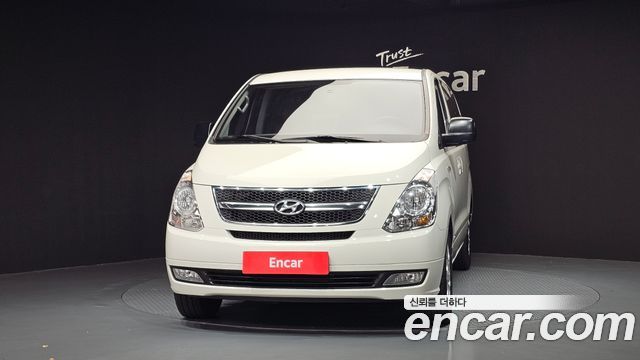Hyundai Starex 12-Seater Wagon CVX Luxury — пробег 132 801 км — фото 3 из 5