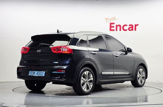 Kia Niro Noblesse — пробег 164 457 км — фото 2 из 5