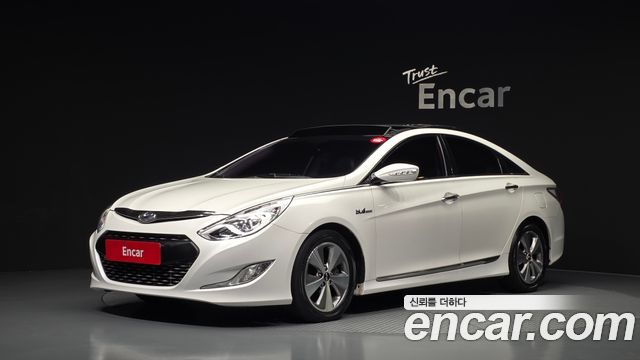 Hyundai Sonata 2.0 Royal — пробег 184 011 км — фото 1 из 5