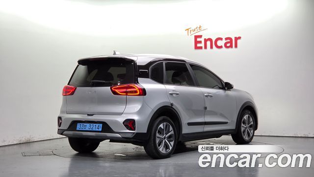 Kia Niro Air — пробег 63 681 км — фото 2 из 5