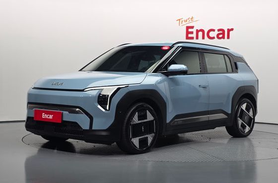 Kia EV3 Long Range 2WD Earth — пробег 30 518 км — фото 1 из 5