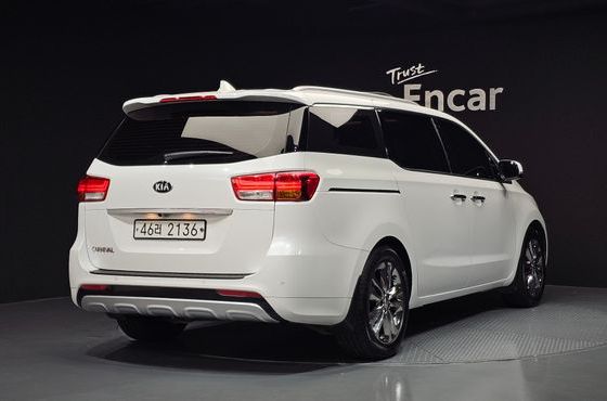 Kia Carnival Gasoline 9-seater Noblesse — пробег 132 485 км — фото 2 из 5