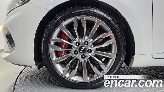 Kia K7 из Кореи Encar