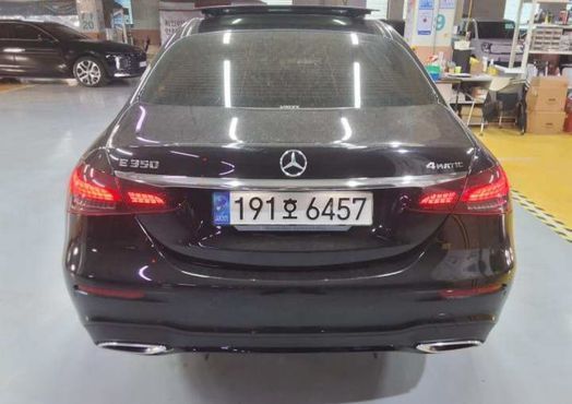 Mercedes-Benz E-Class E350 4MATIC AMG Line — пробег 106 940 км — фото 3 из 5