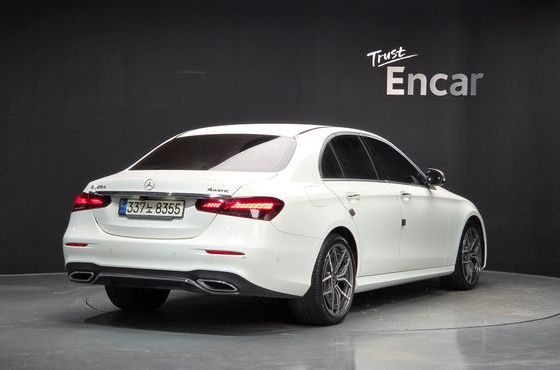 Mercedes-Benz E-Class E220d 4MATIC AMG Line — пробег 52 775 км — фото 2 из 5