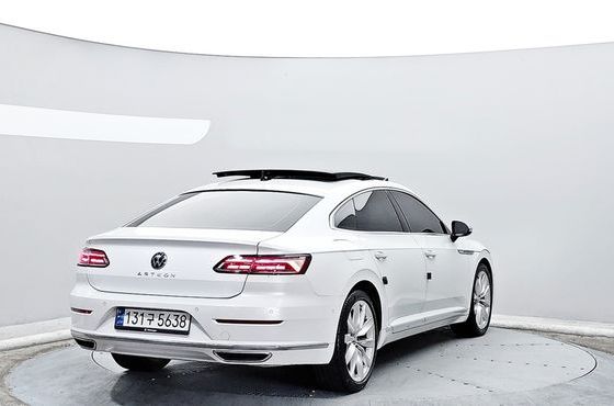 Volkswagen Arteon 2.0 TDI Prestige — пробег 77 220 км — фото 4 из 5