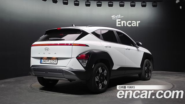 Hyundai Kona Gasoline 1.6 Turbo 2WD Premium — пробег 7 939 км — фото 2 из 5