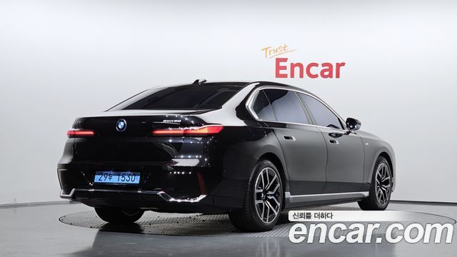 BMW i7 из Кореи Encar