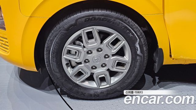 Hyundai Staria L3.5  Kinder Safety Car 11-Seater — пробег 15 310 км — фото 5 из 5