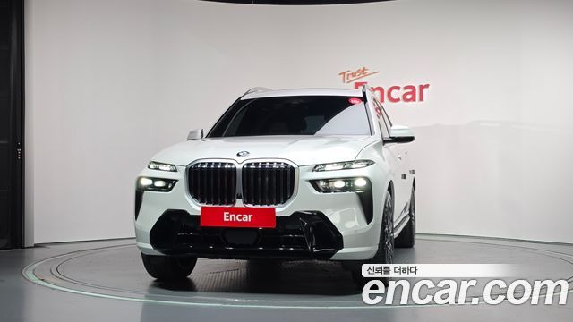 BMW X7 xDrive 40d M Sport 7 STR — пробег 13 590 км — фото 3 из 5