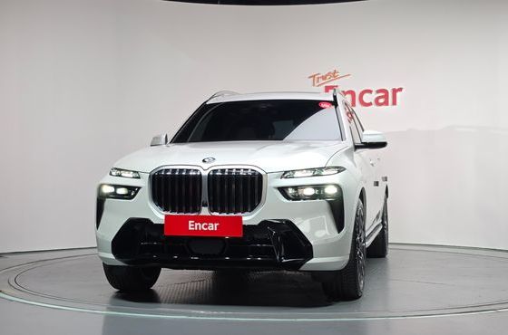 BMW X7 xDrive 40d M Sport 7 STR — пробег 13 590 км — фото 3 из 5