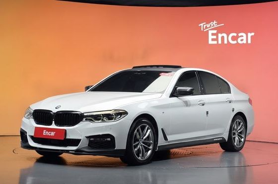 BMW 5-Series 530i xDrive M Sport Package Plus — пробег 90 911 км — фото 1 из 5