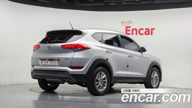 Hyundai Tucson Diesel 2.0 2WD Modern — пробег 32 438 км — фото 2 из 5