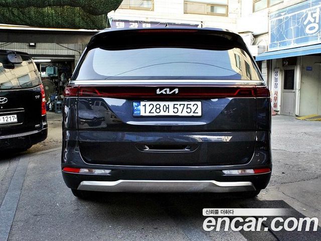 Kia Carnival Gasoline 9-Seater Signature — пробег 57 686 км — фото 3 из 5