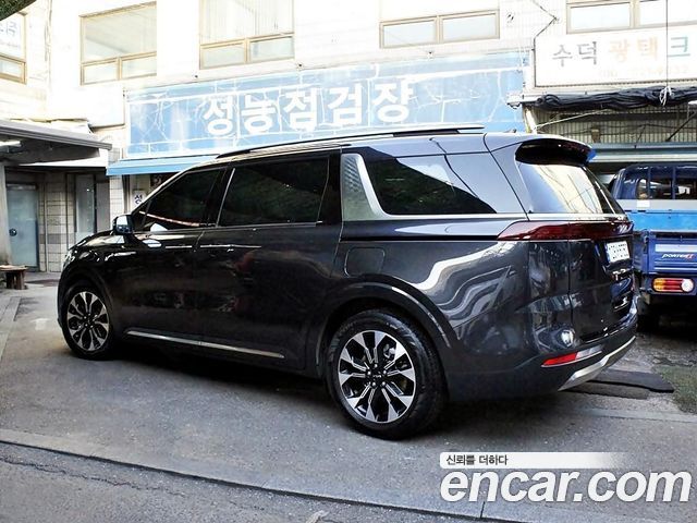 Kia Carnival Gasoline 9-Seater Signature — пробег 57 686 км — фото 4 из 5