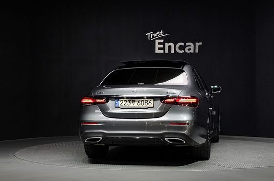 Mercedes-Benz E-Class E350 4MATIC AMG Line — пробег 78 616 км — фото 4 из 5