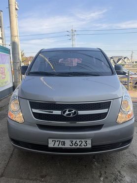 Hyundai Starex 12-Seater Wagon CVX Deluxe — пробег 89 956 км — фото 1 из 4