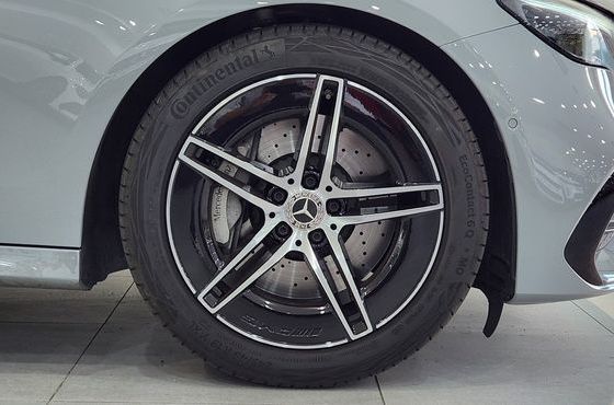 Mercedes-Benz E-Class E200 AMG Line — пробег 9 580 км — фото 3 из 5