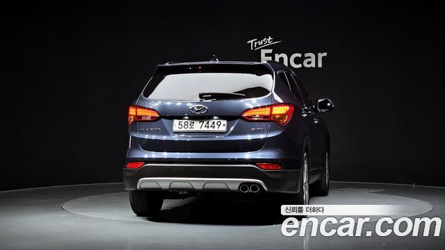 Hyundai Santafe Diesel(e-VGT) 2.0 2WD Exclusive Special — пробег 179 085 км — фото 4 из 5