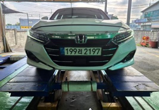 Honda Accord 2.0 Hybrid Touring — пробег 54 365 км — фото 1 из 2
