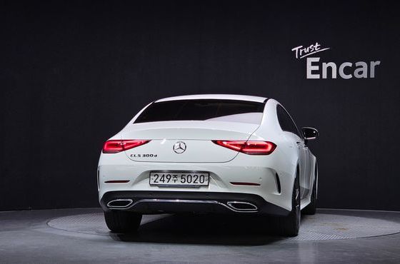 Mercedes-Benz CLS-Class CLS300d AMG Line — пробег 32 133 км — фото 4 из 5