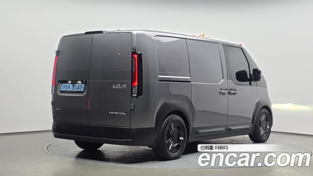 Kia PV5 Cargo Long Long Range Basic — пробег 4 385 км — фото 2 из 5