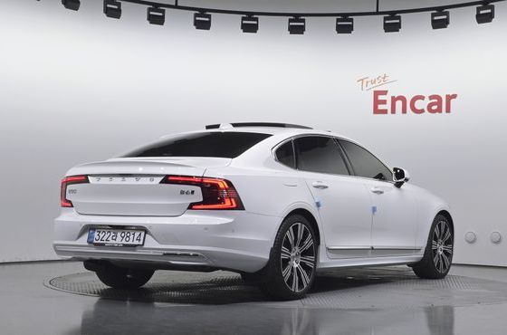 Volvo S90 B6 AWD Ultra Bright — пробег 6 565 км — фото 2 из 5