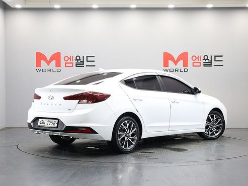Hyundai AVANTE 1.6 Style — пробег 77 185 км — фото 3 из 5