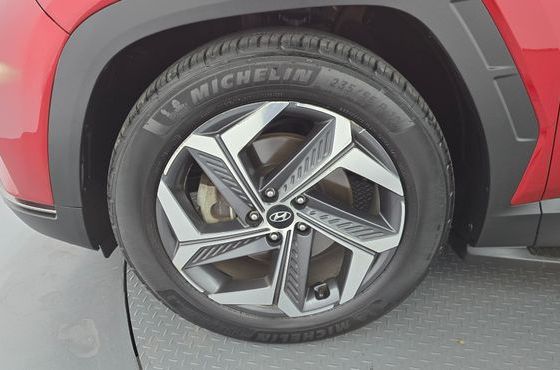 Hyundai Tucson Gasoline 1.6 Turbo 2WD Inspiration — пробег 120 120 км — фото 5 из 5