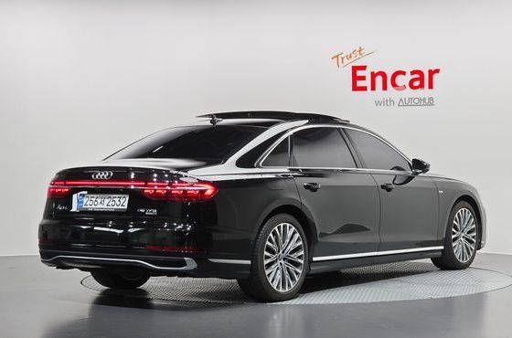 Audi A8 55 TFSI Quattro Premium LWB — пробег 31 737 км — фото 2 из 5
