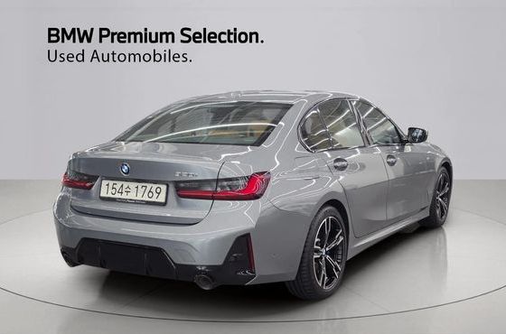 BMW 3-Series 320i M Sport — пробег 10 646 км — фото 2 из 5