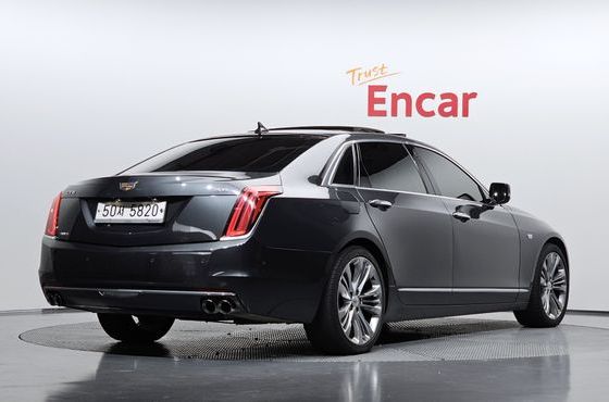 Cadillac CT6 3.6 Platinum AWD — пробег 111 901 км — фото 2 из 5
