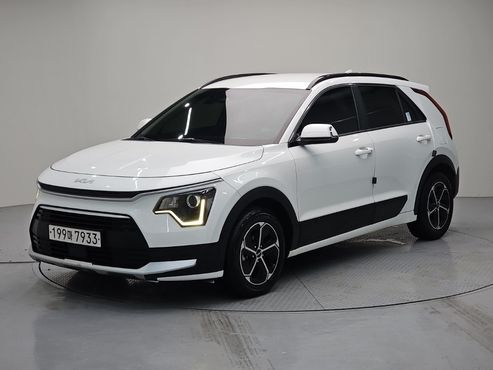 Kia Niro Prestige — пробег 134 554 км — фото 1 из 5