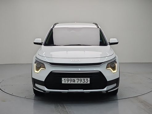 Kia Niro Prestige — пробег 134 554 км — фото 2 из 5