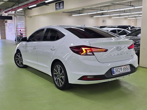 Hyundai AVANTE 1.6 Smart — пробег 109 000 км — фото 5 из 5