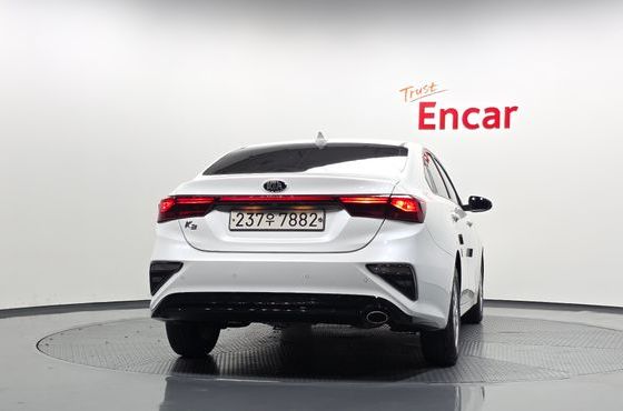Kia K3 Luxury — пробег 76 248 км — фото 4 из 5