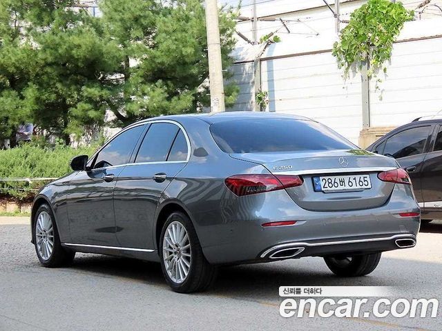 Mercedes-Benz E-Class E250 Exclusive — пробег 64 543 км — фото 3 из 5