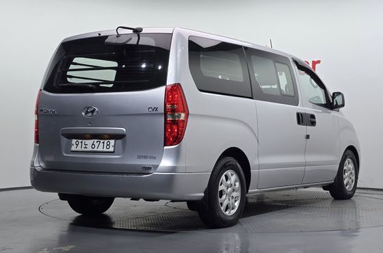 Hyundai Starex 5-Seater VAN CVX Deluxe — пробег 47 643 км — фото 2 из 5