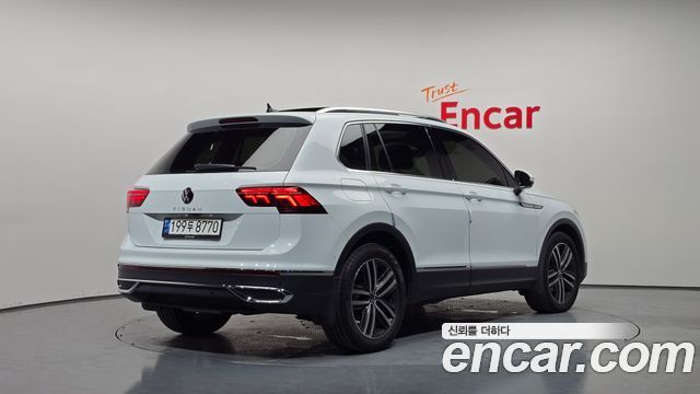 Volkswagen Tiguan 2.0 TDI Prestige — пробег 44 380 км — фото 2 из 5