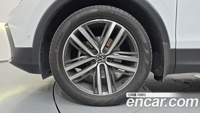 Volkswagen Tiguan 2.0 TDI Prestige — пробег 44 380 км — фото 5 из 5