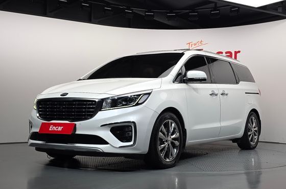 Kia Carnival 9-Seater Noblesse Special — пробег 95 546 км — фото 1 из 5