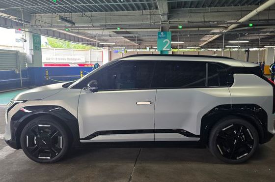 Kia EV3 Long Range 2WD GT Line — пробег 74 868 км — фото 2 из 5