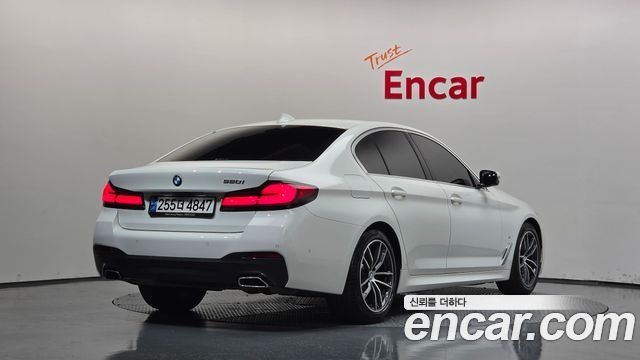 BMW 5-Series 520i M Sport — пробег 17 874 км — фото 2 из 5