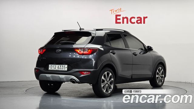 Kia Stonic из Кореи Encar