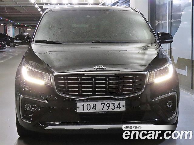 Kia Carnival 9-Seater Prstige — пробег 138 940 км — фото 3 из 5