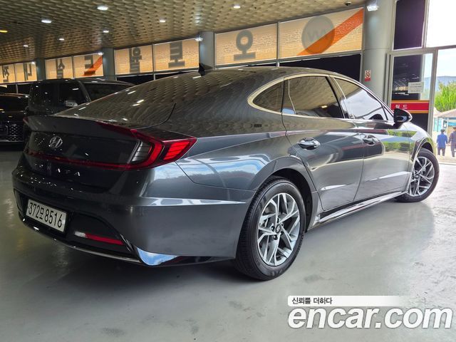 Hyundai Sonata 2.0 Modern — пробег 22 442 км — фото 2 из 5