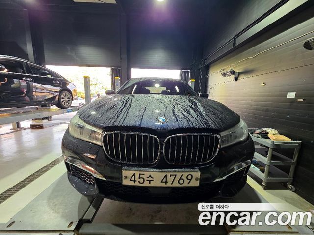 BMW 7-Series 740Li xDrive M Sport Package — пробег 315 360 км — фото 1 из 3