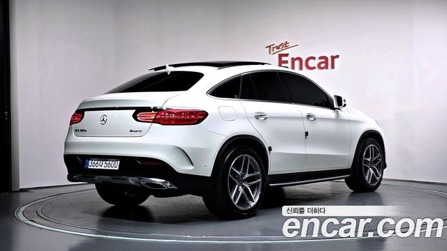 Mercedes-Benz GLE-Class GLE350 d 4MATIC Coupe — пробег 71 005 км — фото 2 из 5