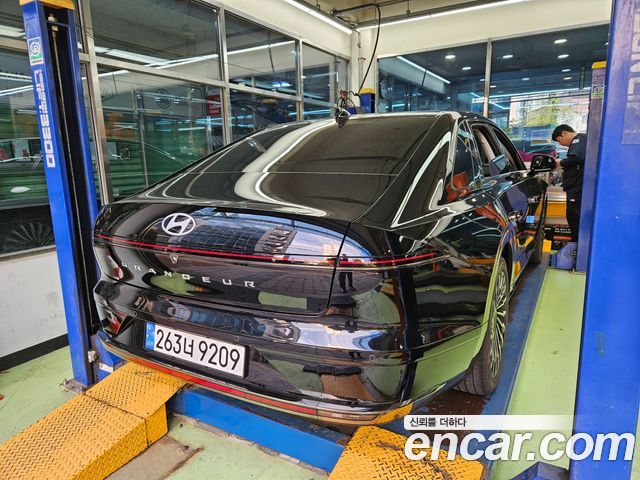 Hyundai Grandeur Calligraphy — пробег 8 800 км — фото 2 из 5