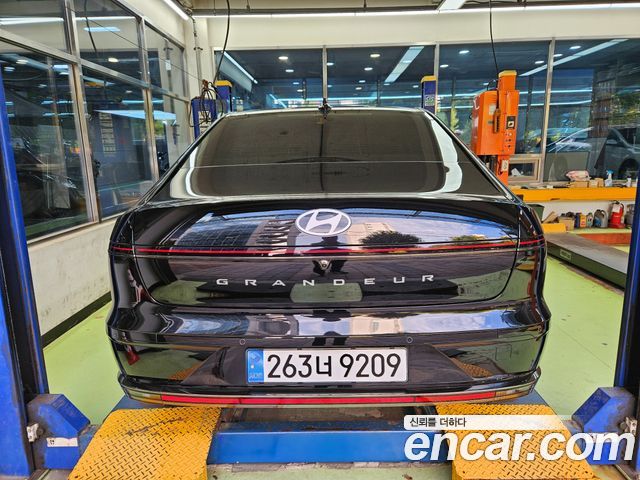 Hyundai Grandeur Calligraphy — пробег 8 800 км — фото 4 из 5